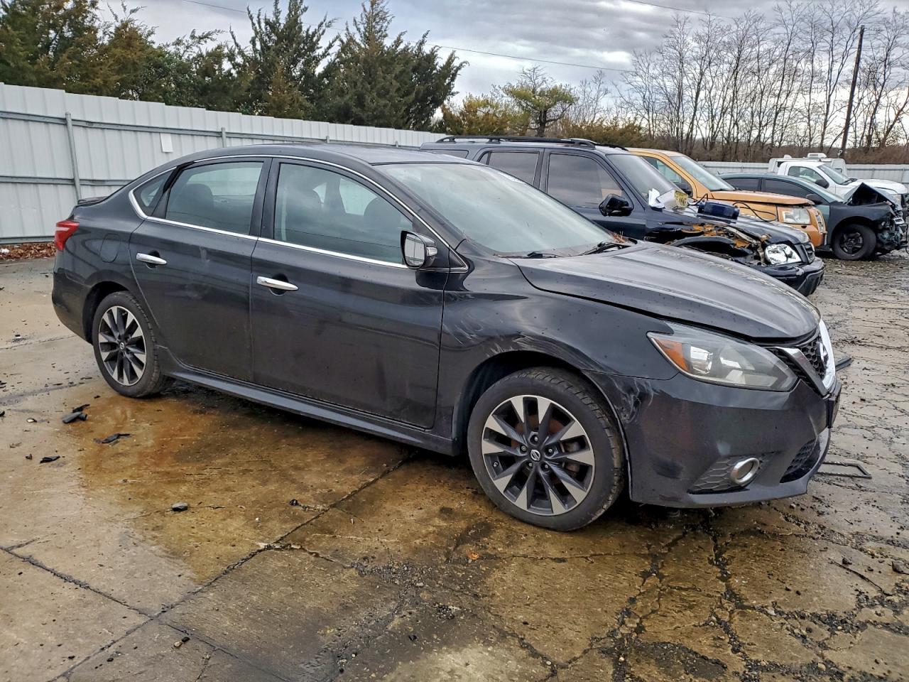 2016 Nissan Sentra S - Фото 4