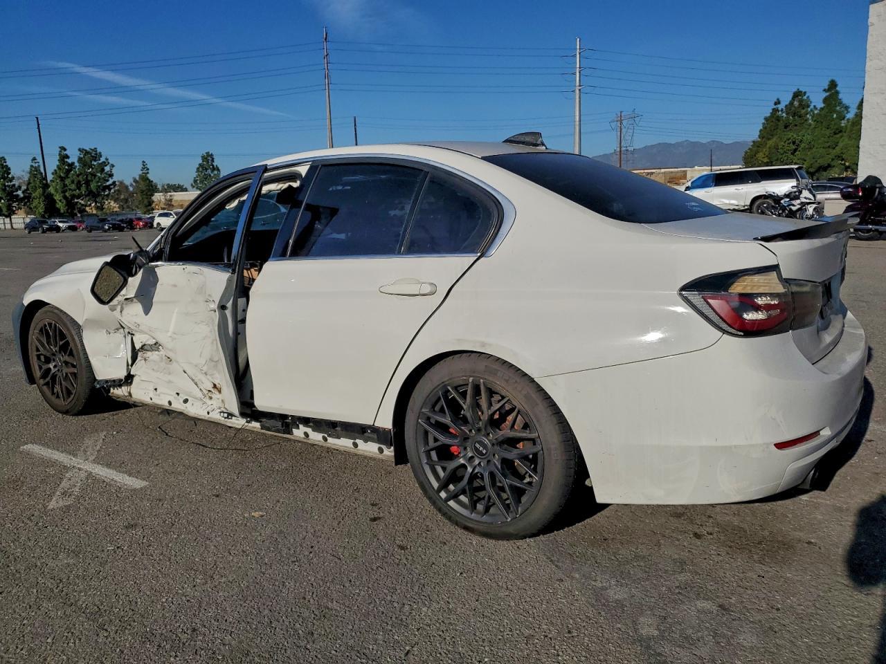 2012 BMW 328 I - Фото 2