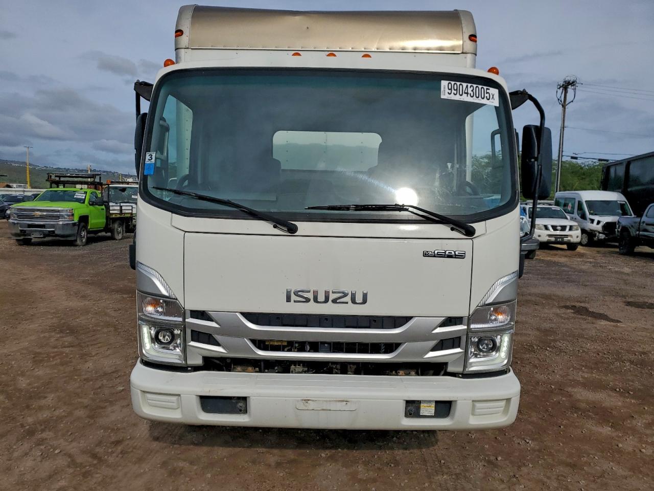 2023 Isuzu Npr Box Truck - Image 5