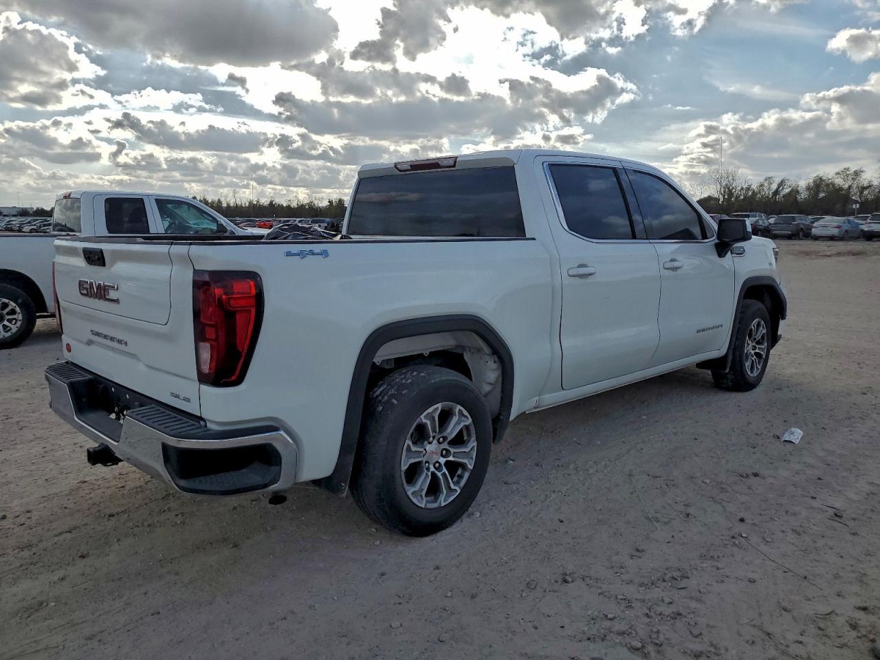 2023 GMC Sierra K1500 Sle - Фото 3