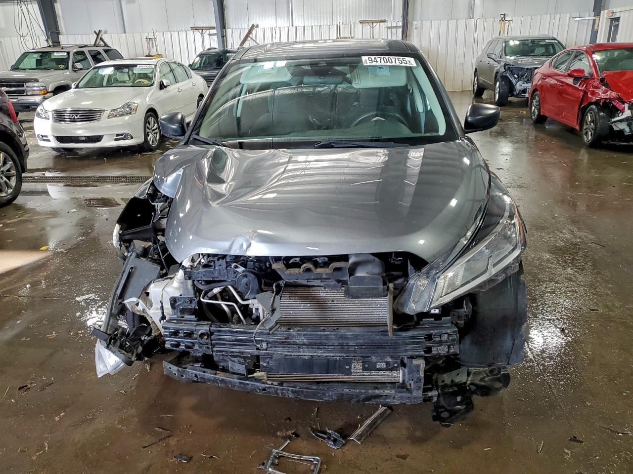 2022 Nissan Kicks S - Фото 5