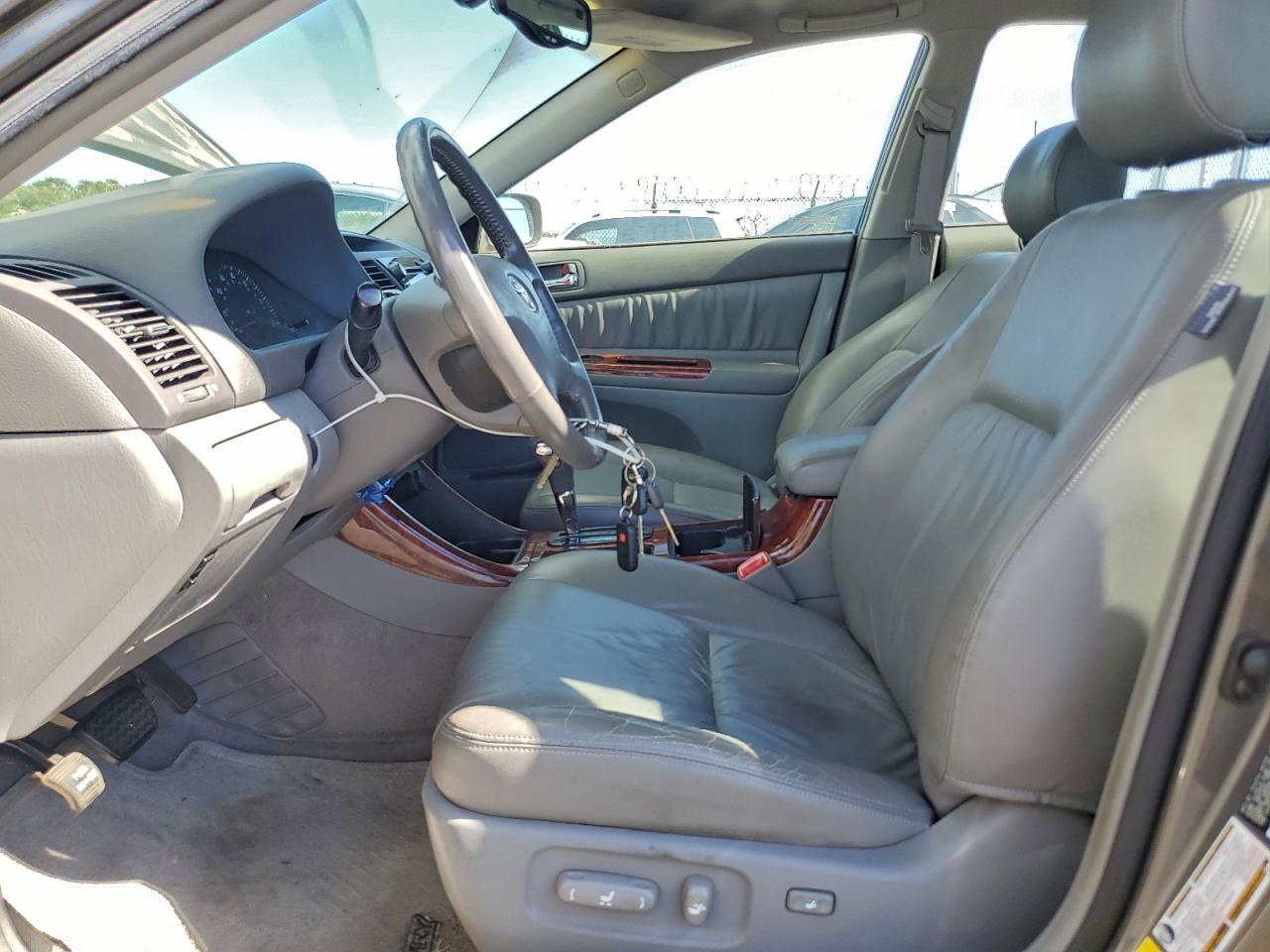 2004 Toyota Camry Le - Фото 7