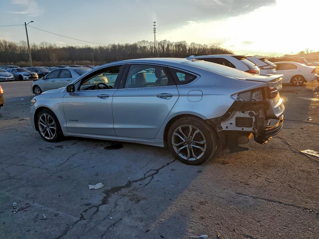 2019 Ford Fusion Titanium - Фото 2