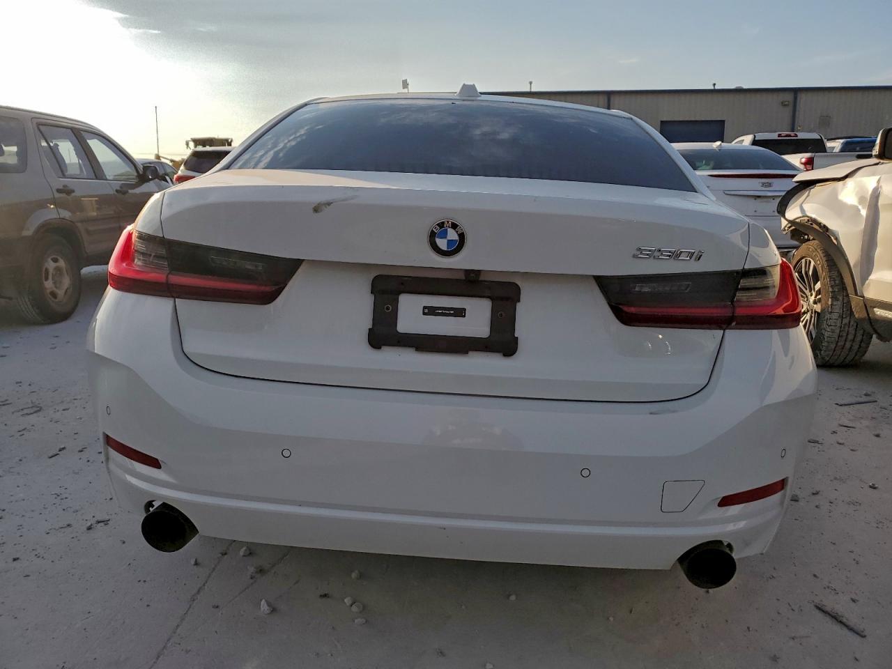 2024 BMW 330I - Image 6