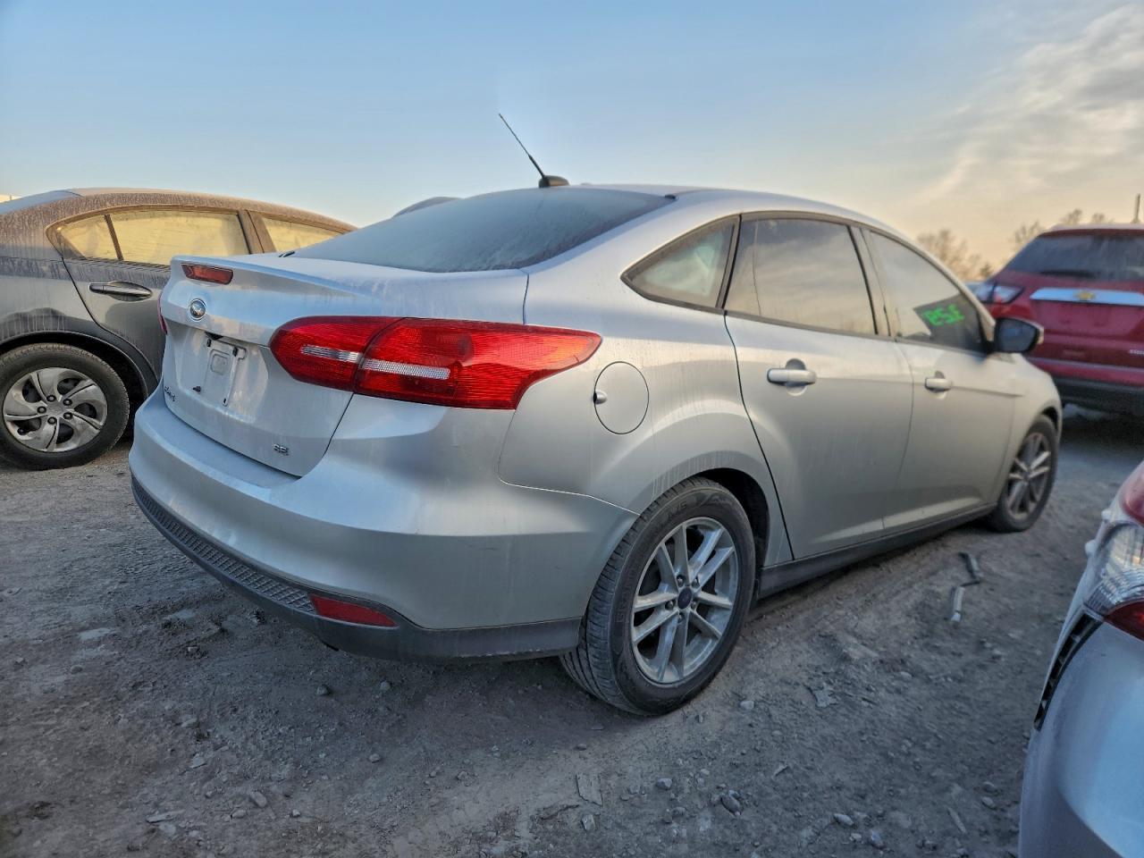 2017 Ford Focus Se - Фото 3