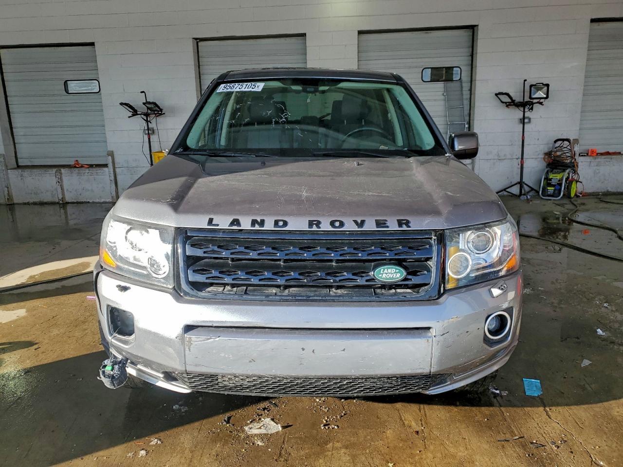 2015 Land Rover Lr2 Se - Image 5
