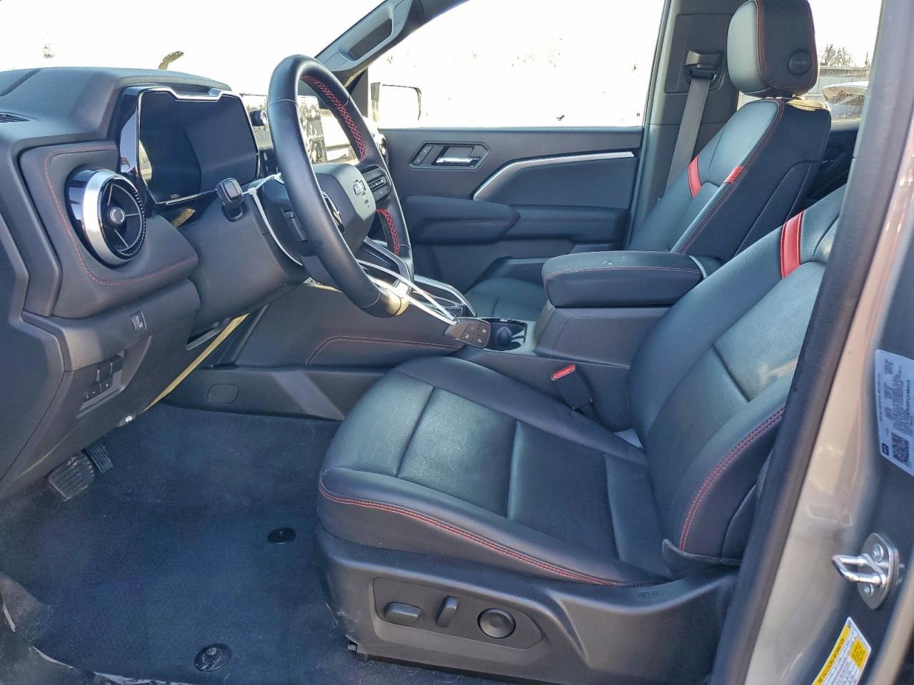 2023 Chevrolet Colorado Z71 - Фото 7