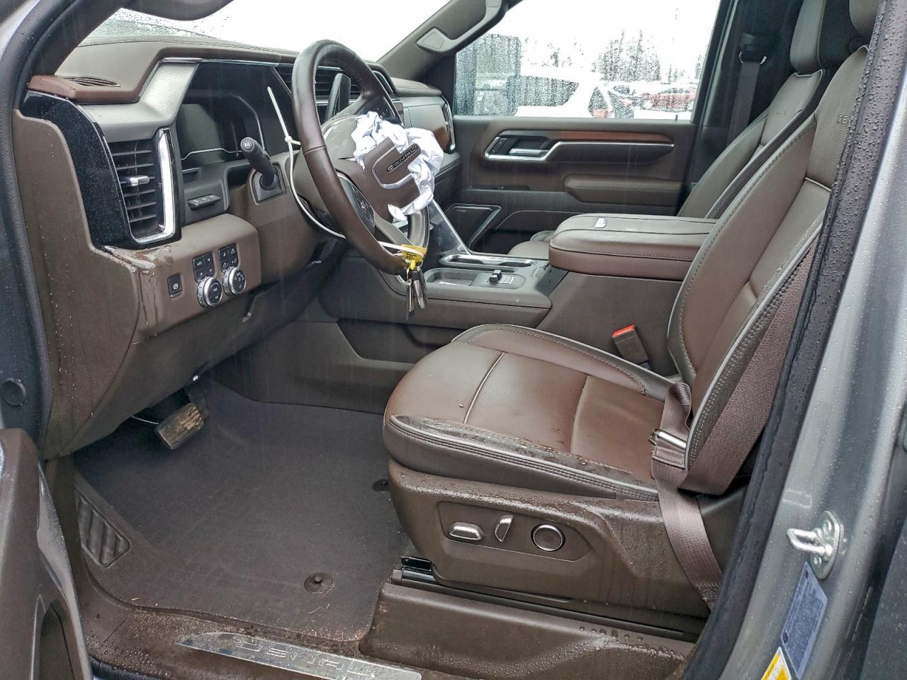 2025 GMC Sierra K2500 Denali - Image 7