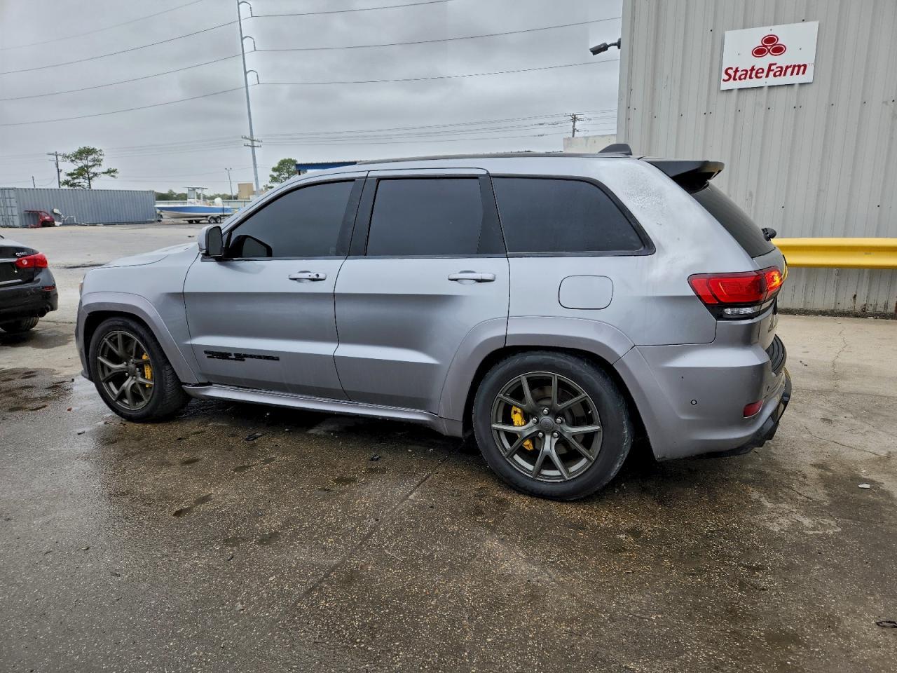 2018 Jeep Grand Cherokee Trackhawk - Image 2
