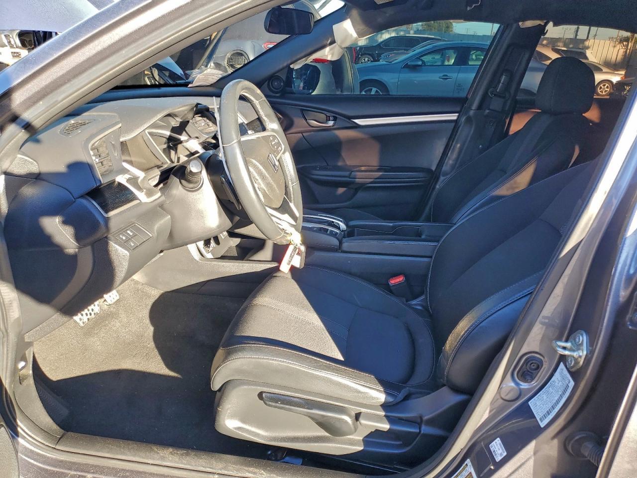 2020 Honda Civic Sport - Image 7