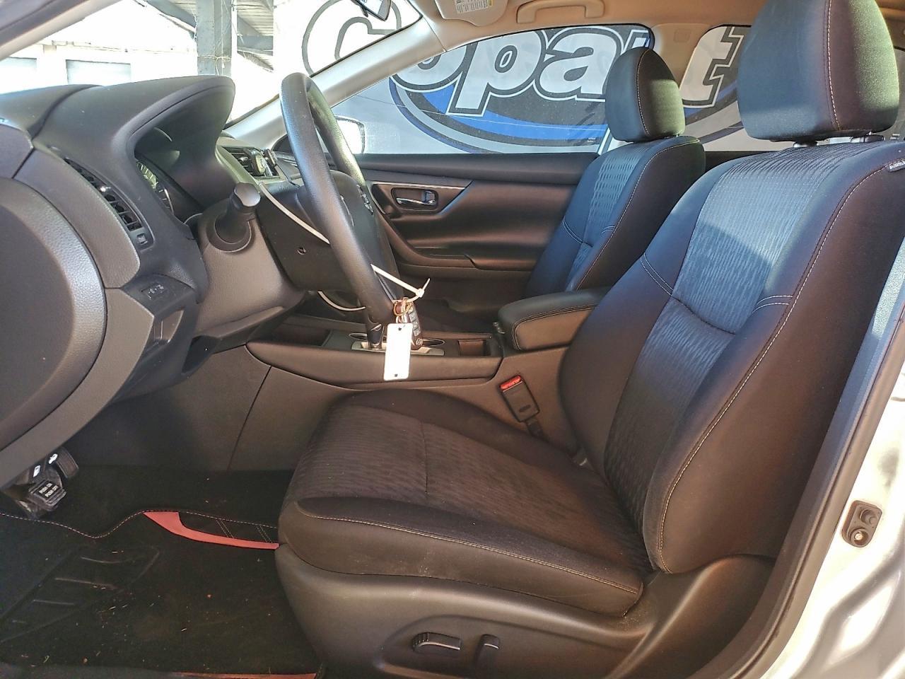 2017 Nissan Altima 2.5 - Image 7