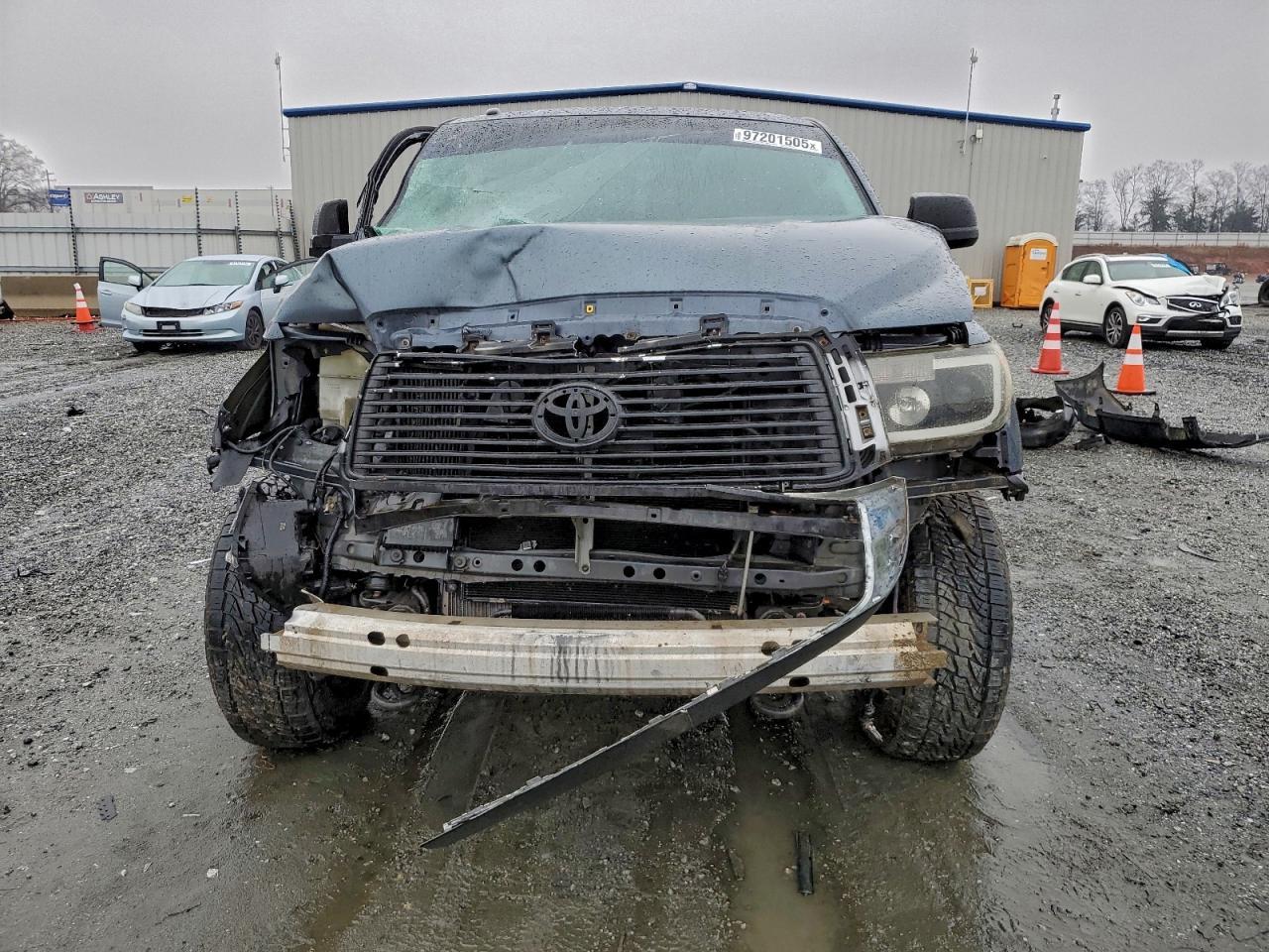 2010 Toyota Tundra Crewmax Limited - Image 5
