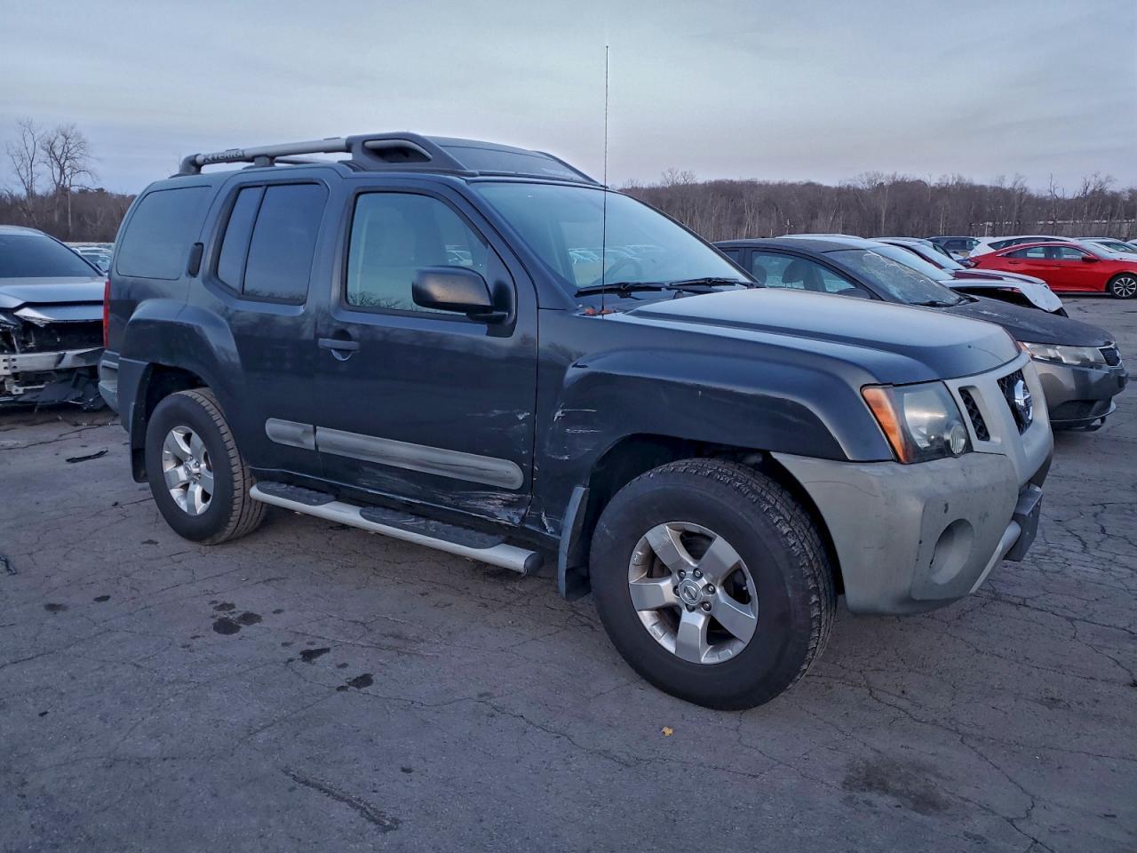 2012 Nissan Xterra Off Road - Image 4