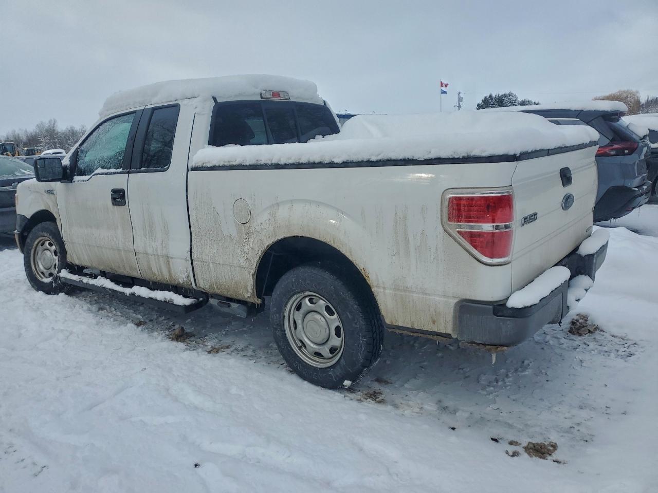 2013 Ford F150 Super Cab - Фото 2