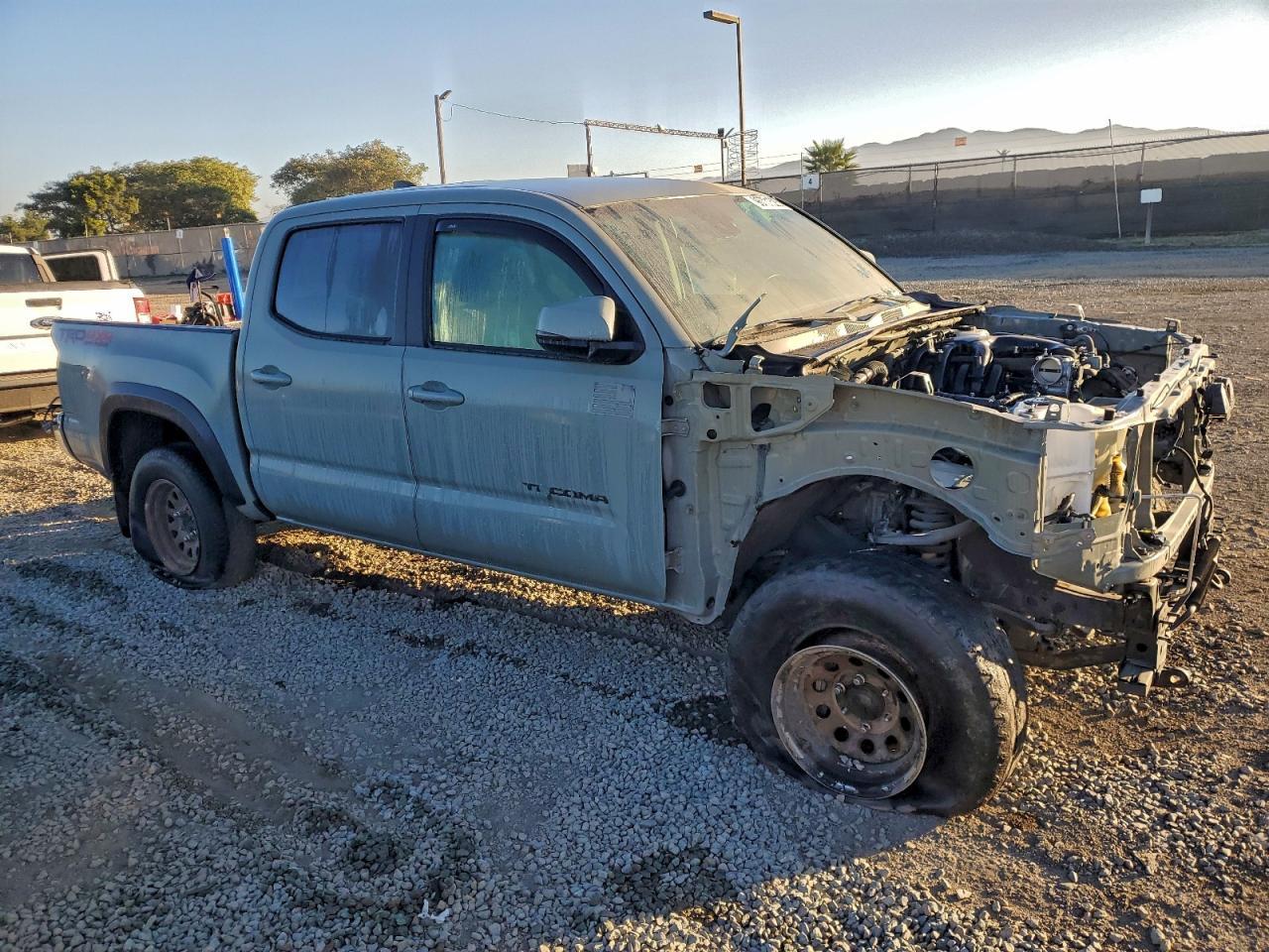 2023 Toyota Tacoma Double Cab - Фото 4