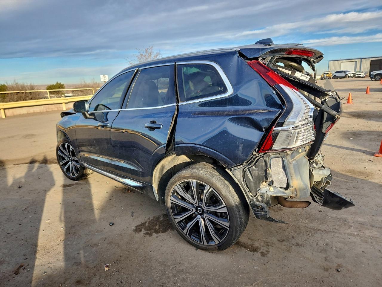 2023 Volvo Xc60 Ultimate - Фото 2