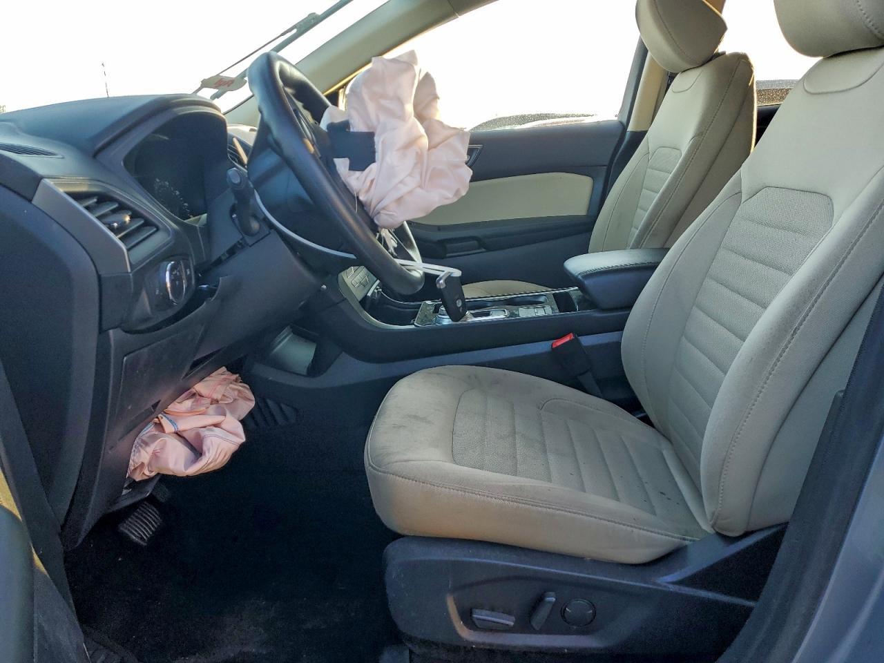 2020 Ford Edge Se - Image 7