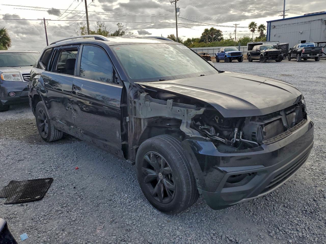 2018 Volkswagen Atlas S - Фото 4