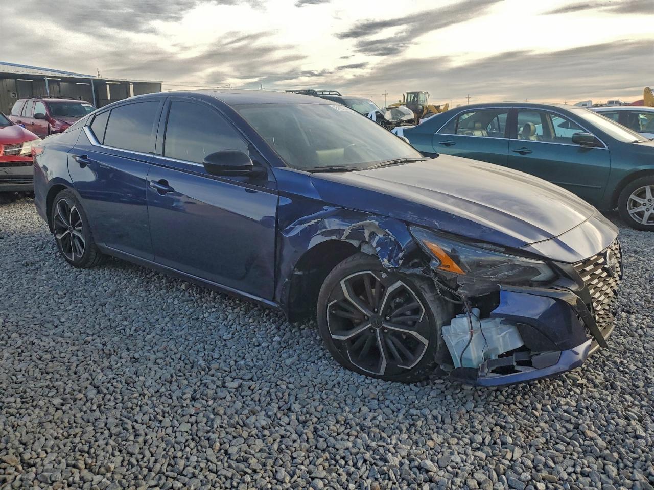 2023 Nissan Altima Sr - Image 4