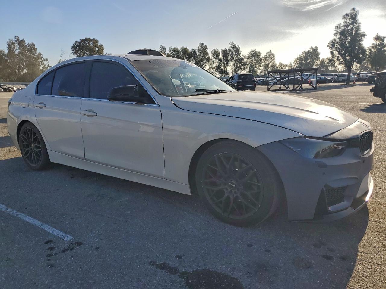 2012 BMW 328 I - Фото 4