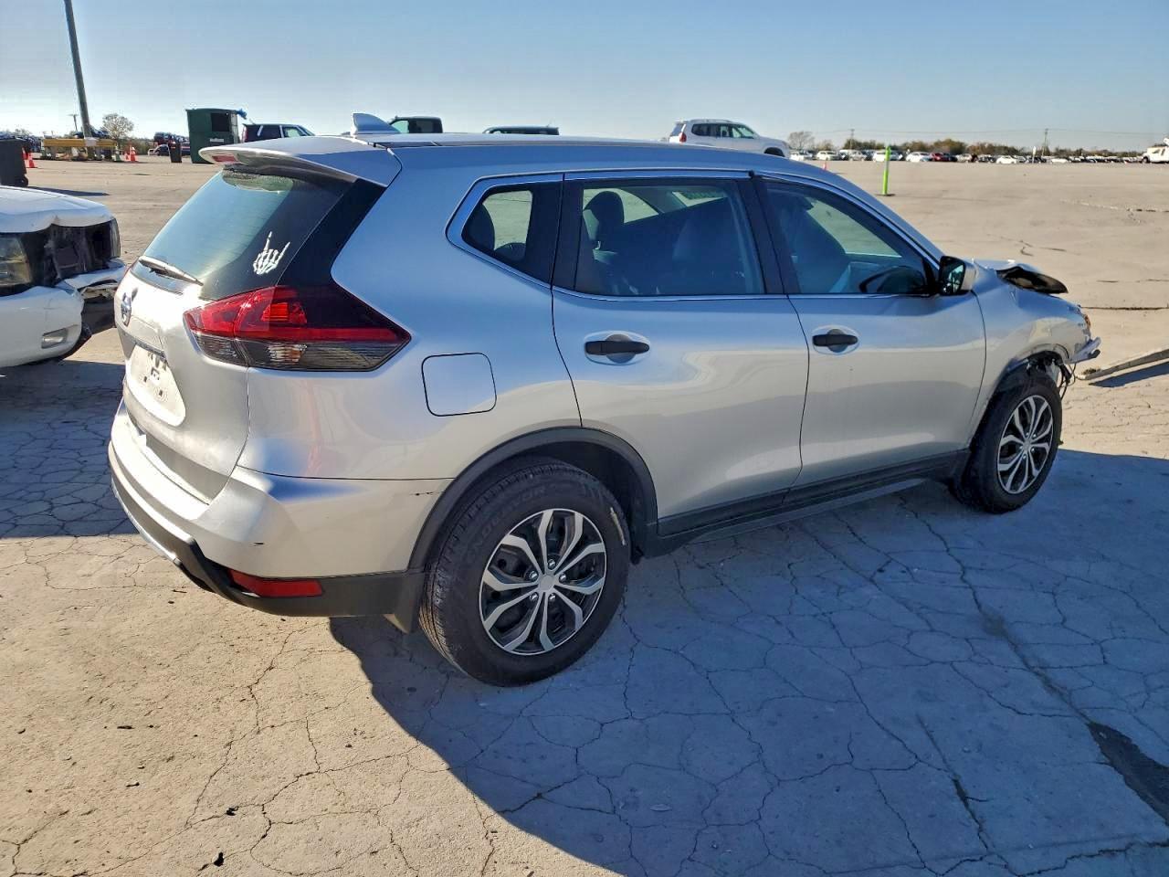 2020 Nissan Rogue S - Image 3