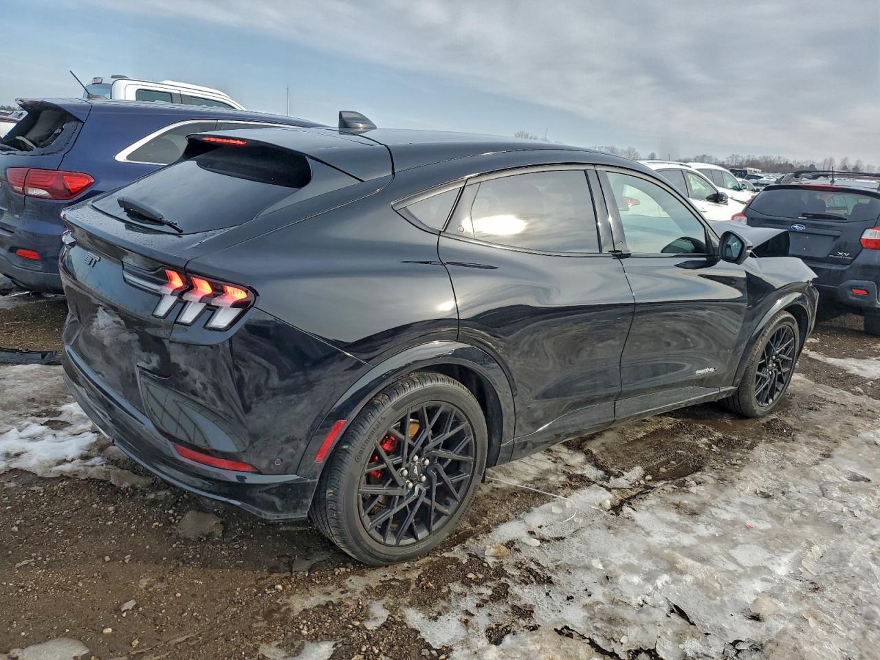 2023 Ford Mustang Mach-E Gt - Image 3