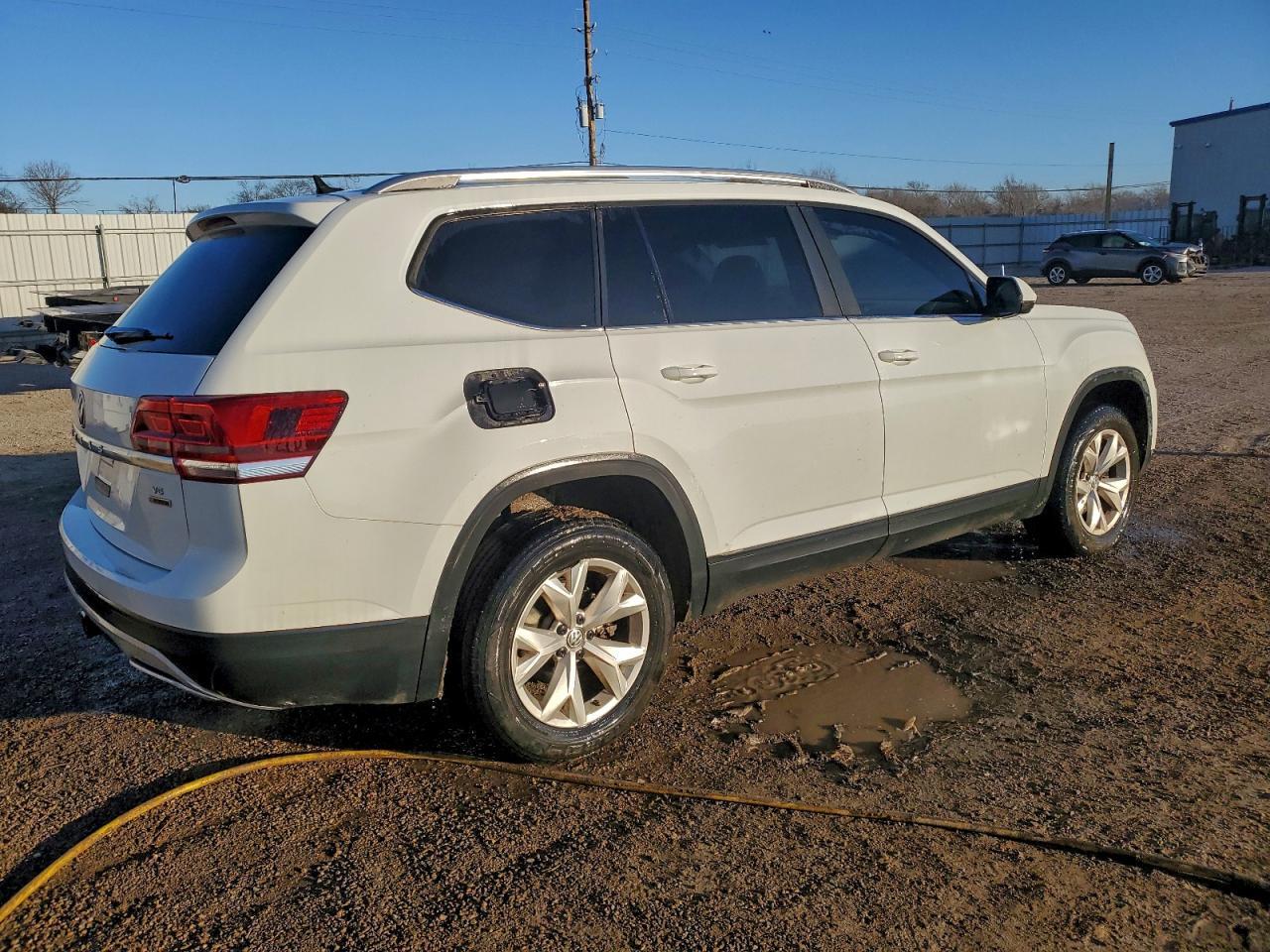 2018 Volkswagen Atlas Se - Image 3