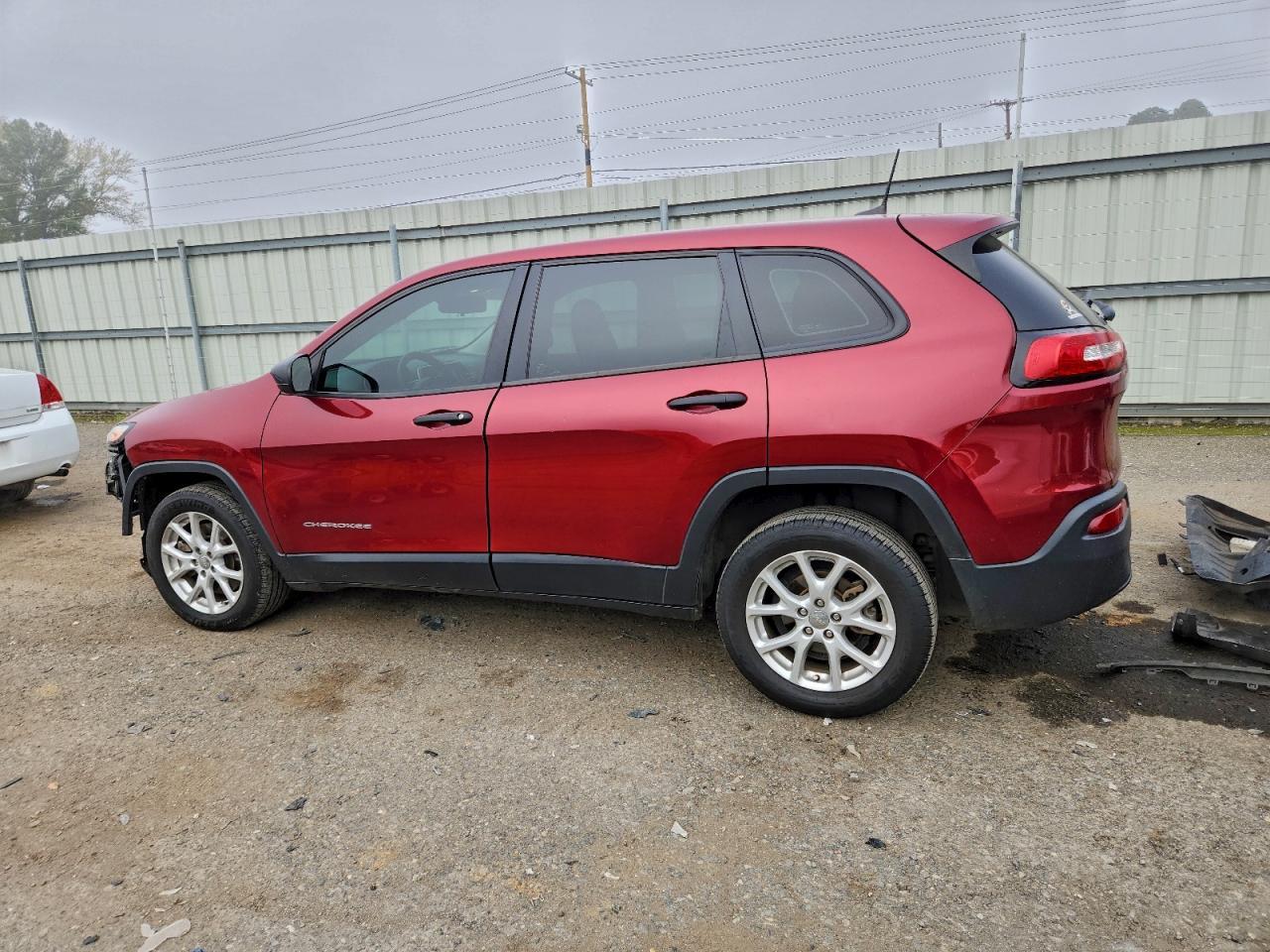 2016 Jeep Cherokee Sport - Image 2
