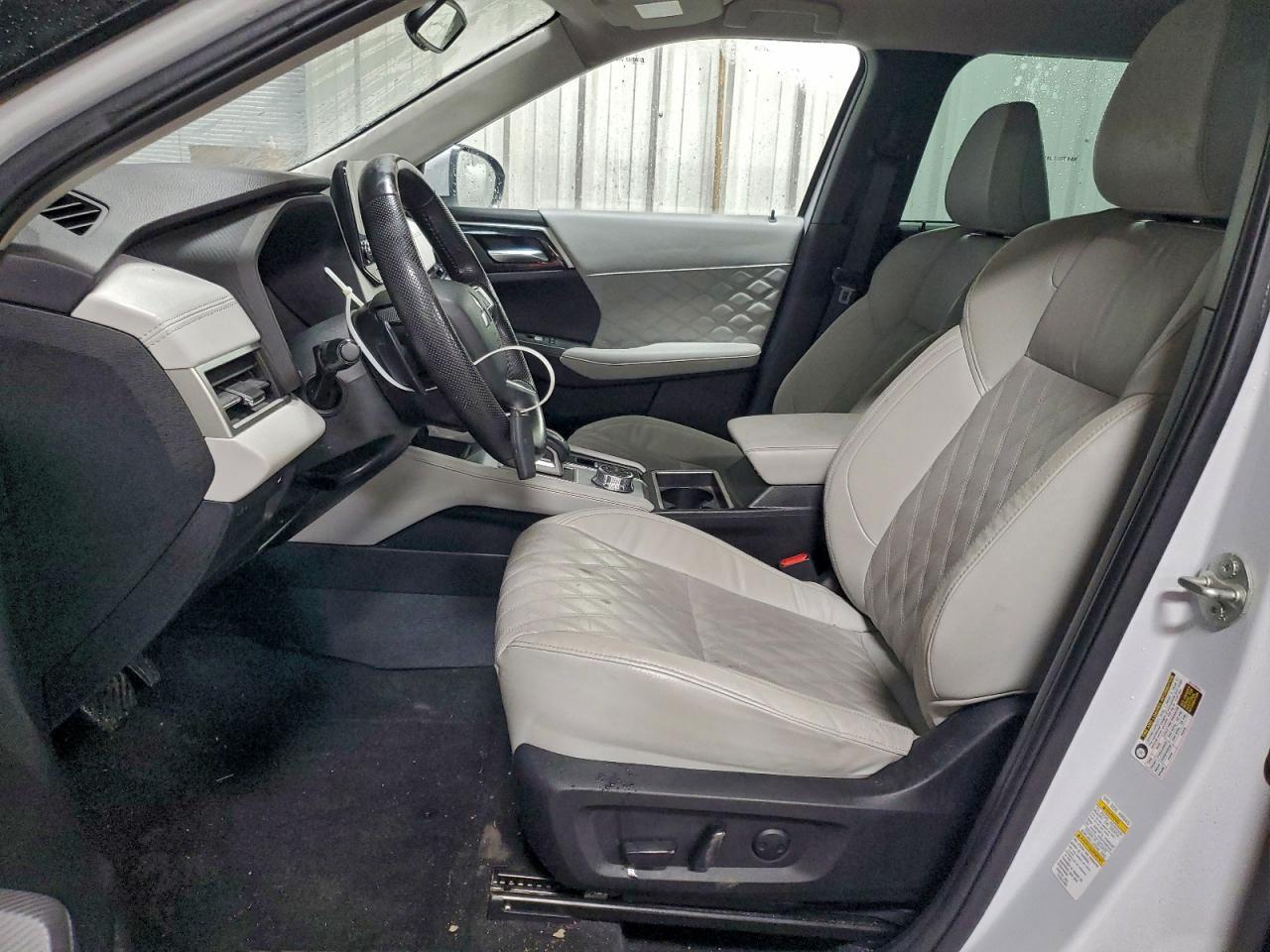 2022 Mitsubishi Outlander Sel - Фото 7
