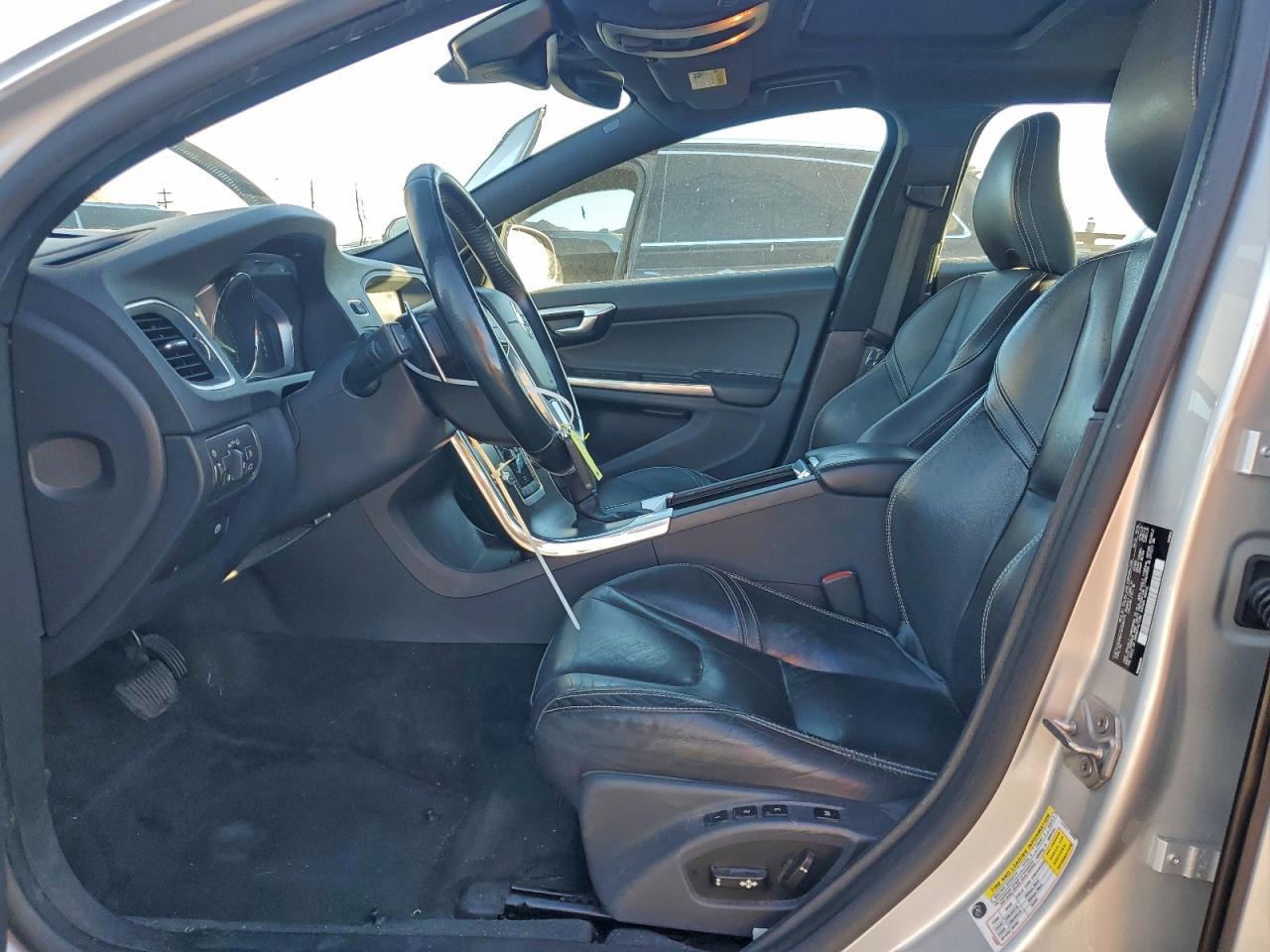 2016 Volvo V60 T5 Premier - Image 7