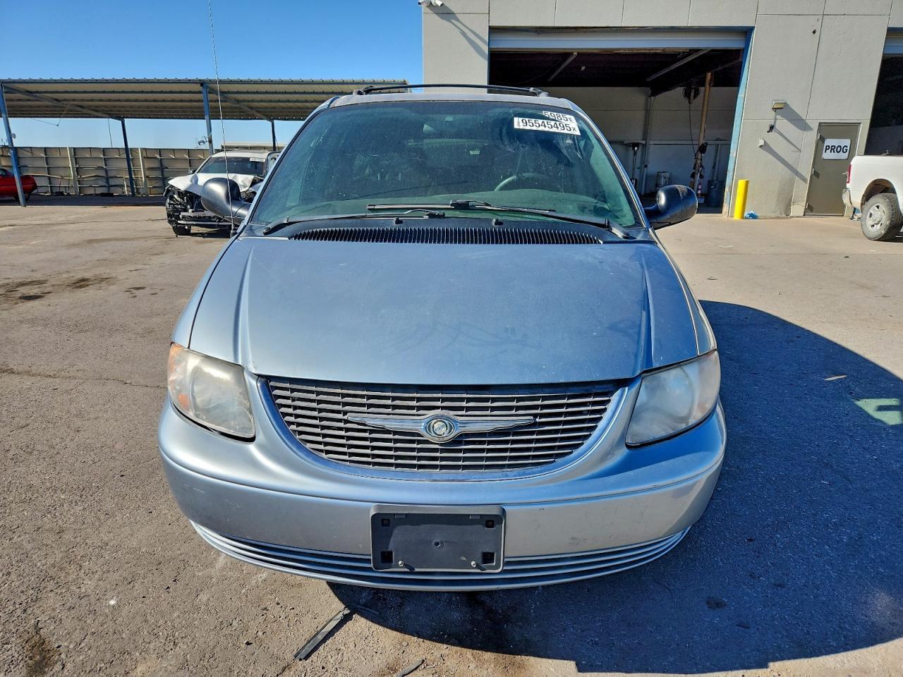 2004 Chrysler Town & Country Lx - Image 5