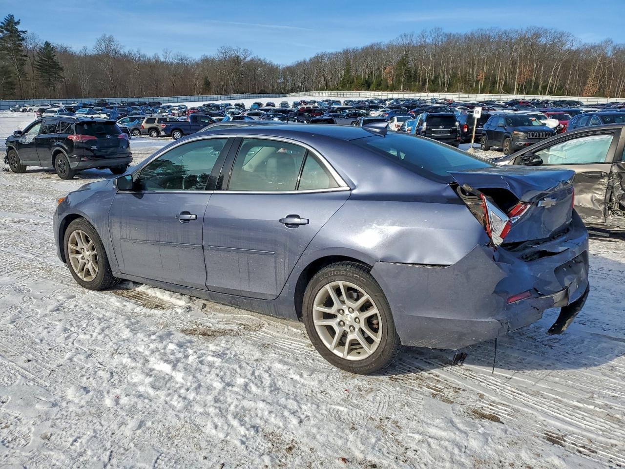 2015 Chevrolet Malibu 1Lt - Фото 2