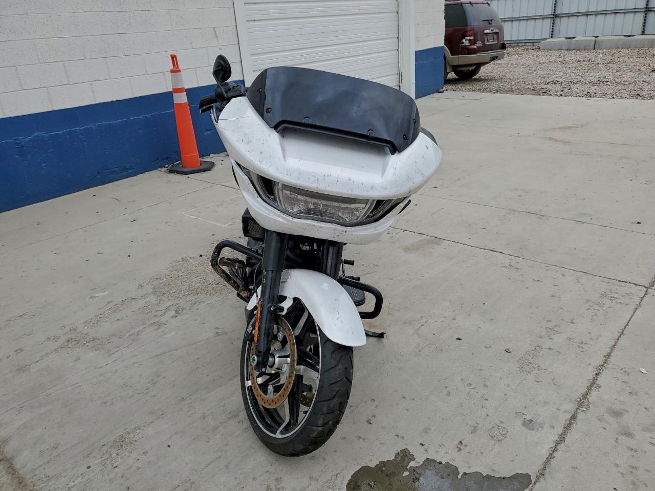 2025 Harley-Davidson Fltrx - Фото 2