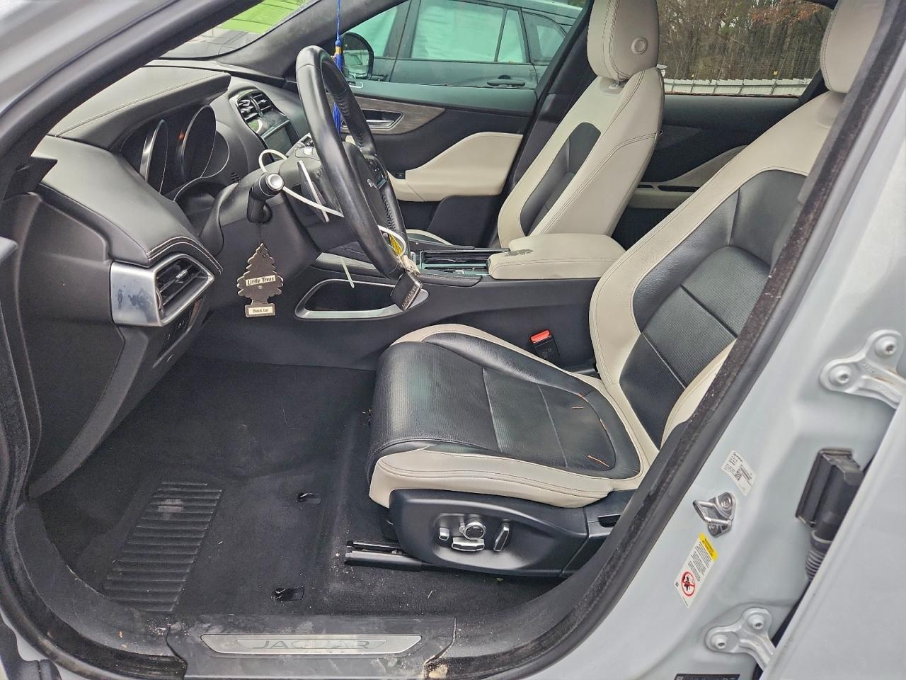 2019 Jaguar F-Pace S - Image 7