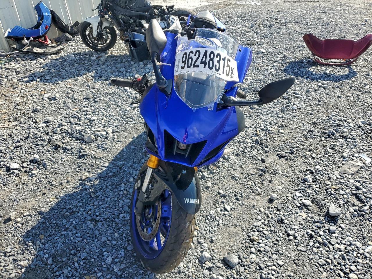 2025 Yamaha Yzfr7 - Фото 2