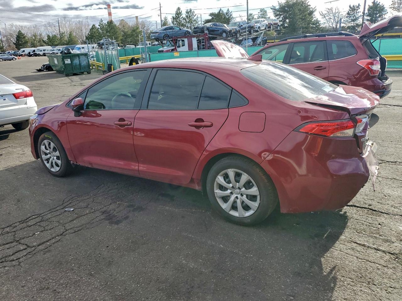 2025 Toyota Corolla Le - Фото 2