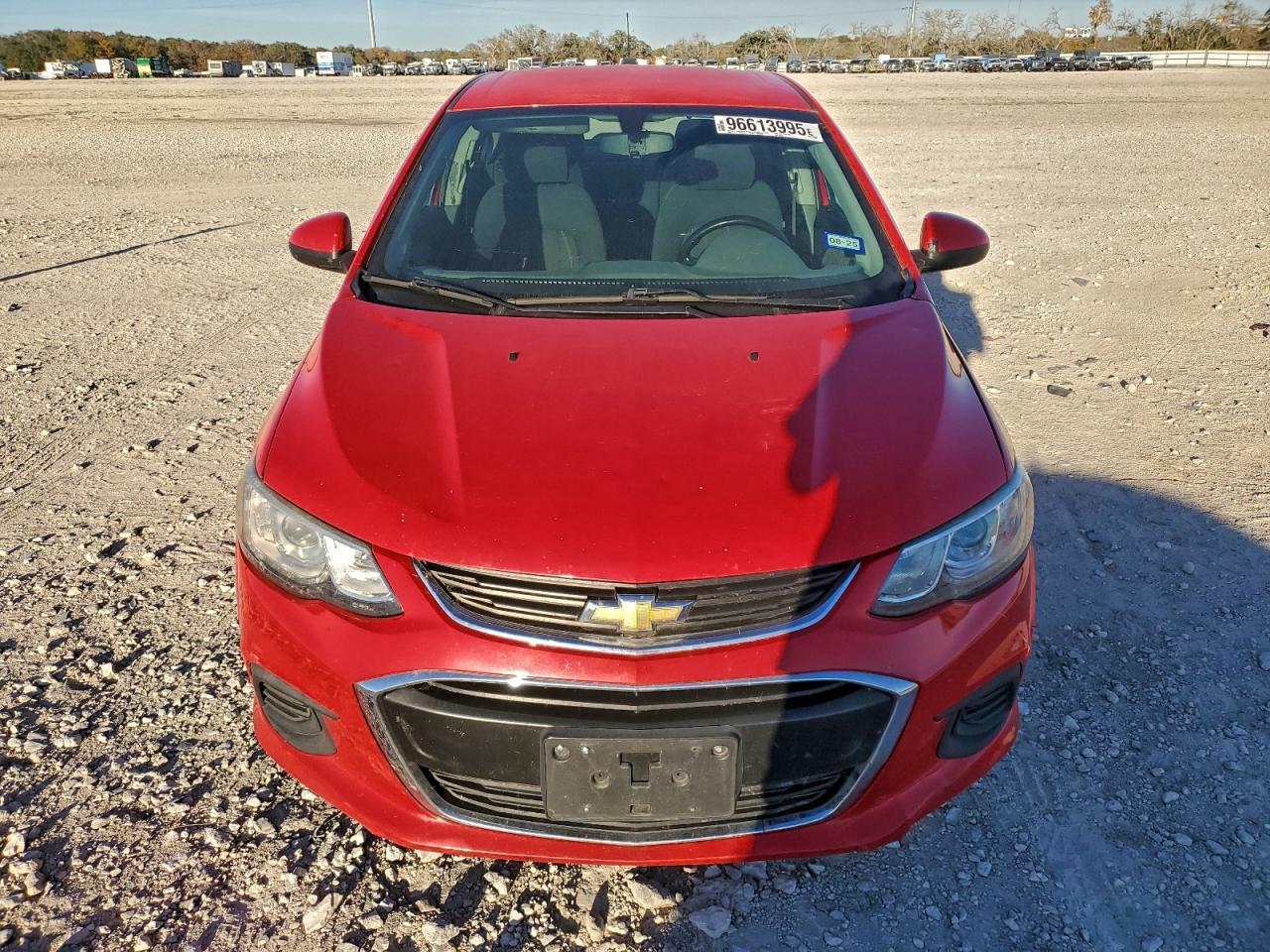 2017 Chevrolet Sonic Lt - Image 5