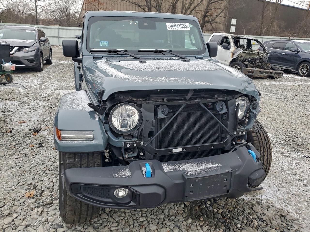 2024 Jeep Wrangler 4Xe - Image 5