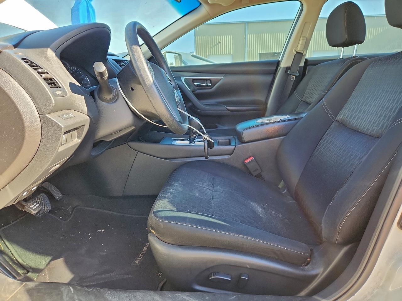 2016 Nissan Altima - Фото 7