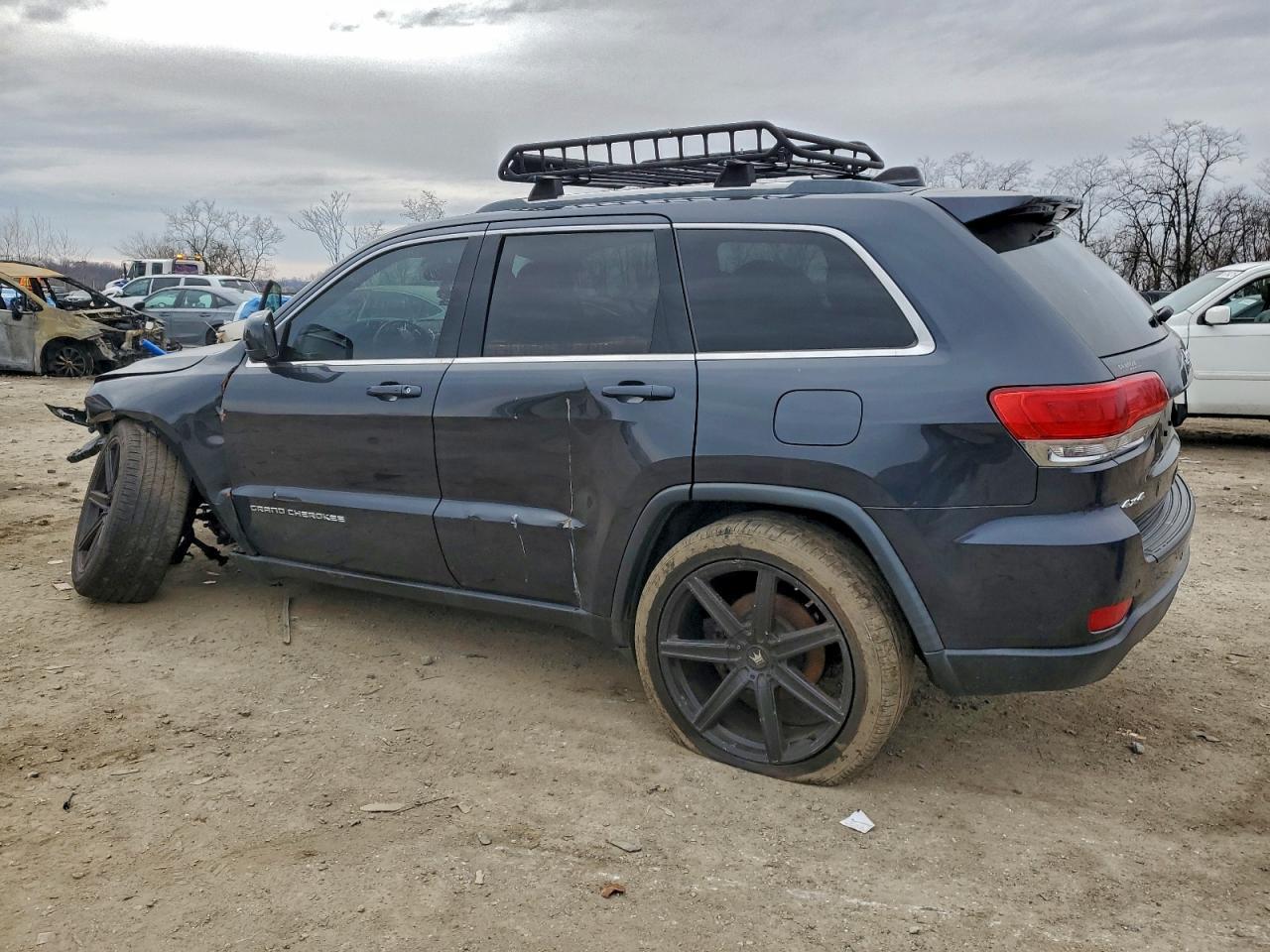 2016 Jeep Grand Cherokee Laredo - Фото 2