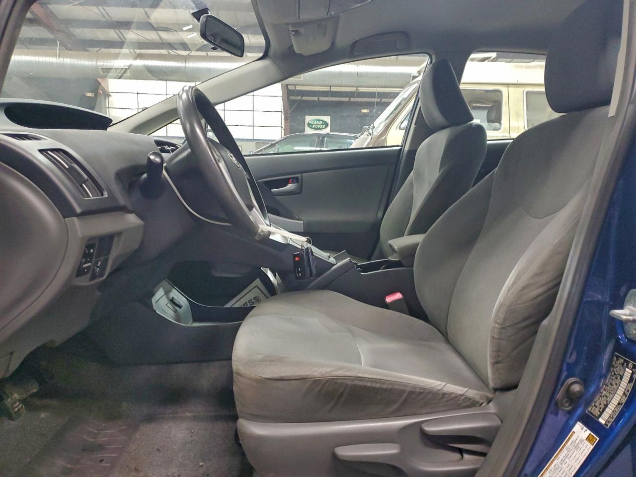 2010 Toyota Prius - Image 7