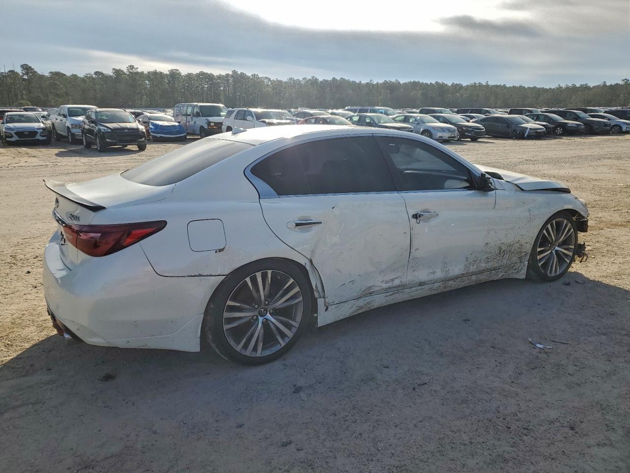 2018 Infiniti Q50 Luxe - Фото 3