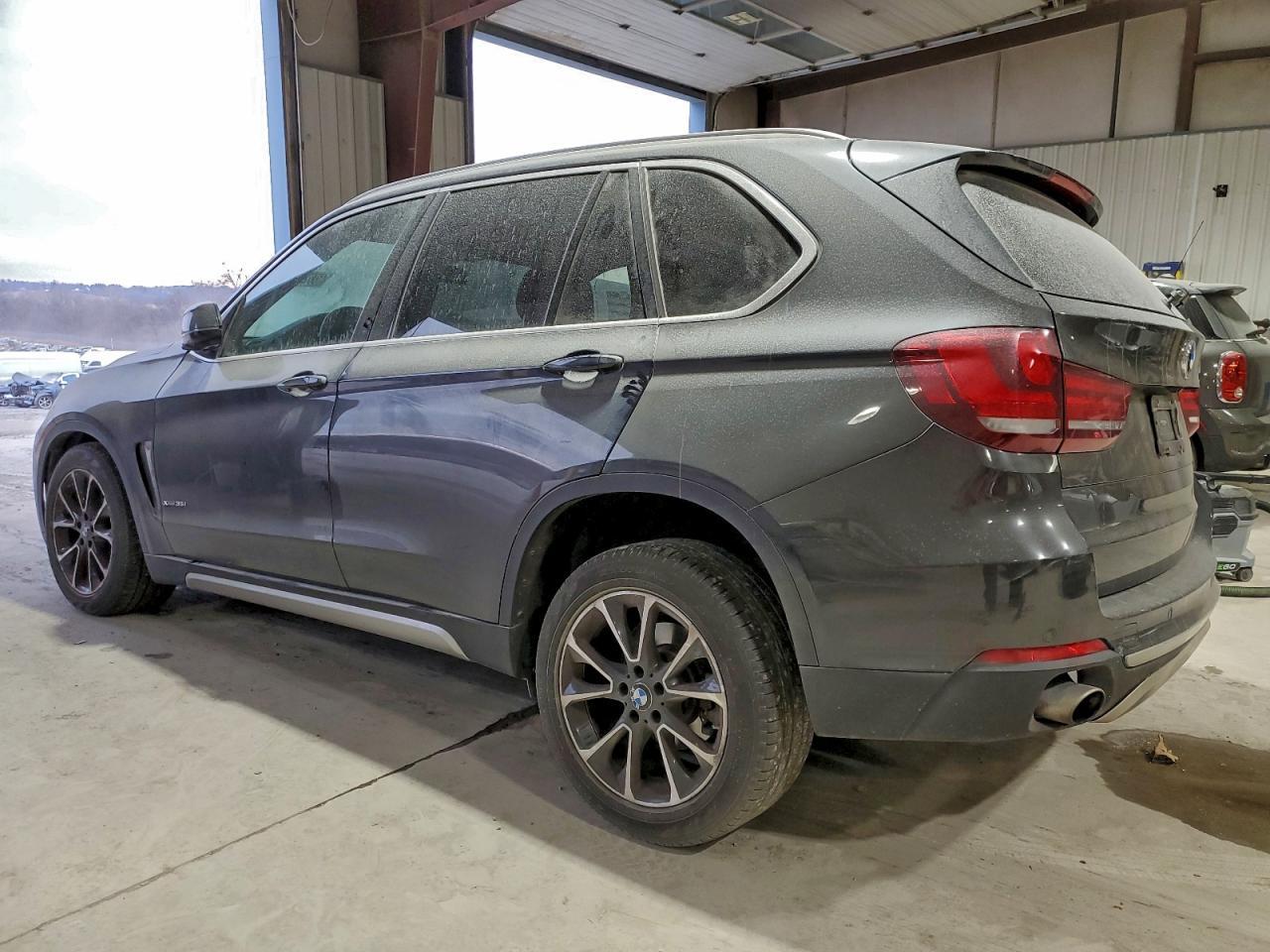 2017 BMW X5 xDrive35I - Фото 2