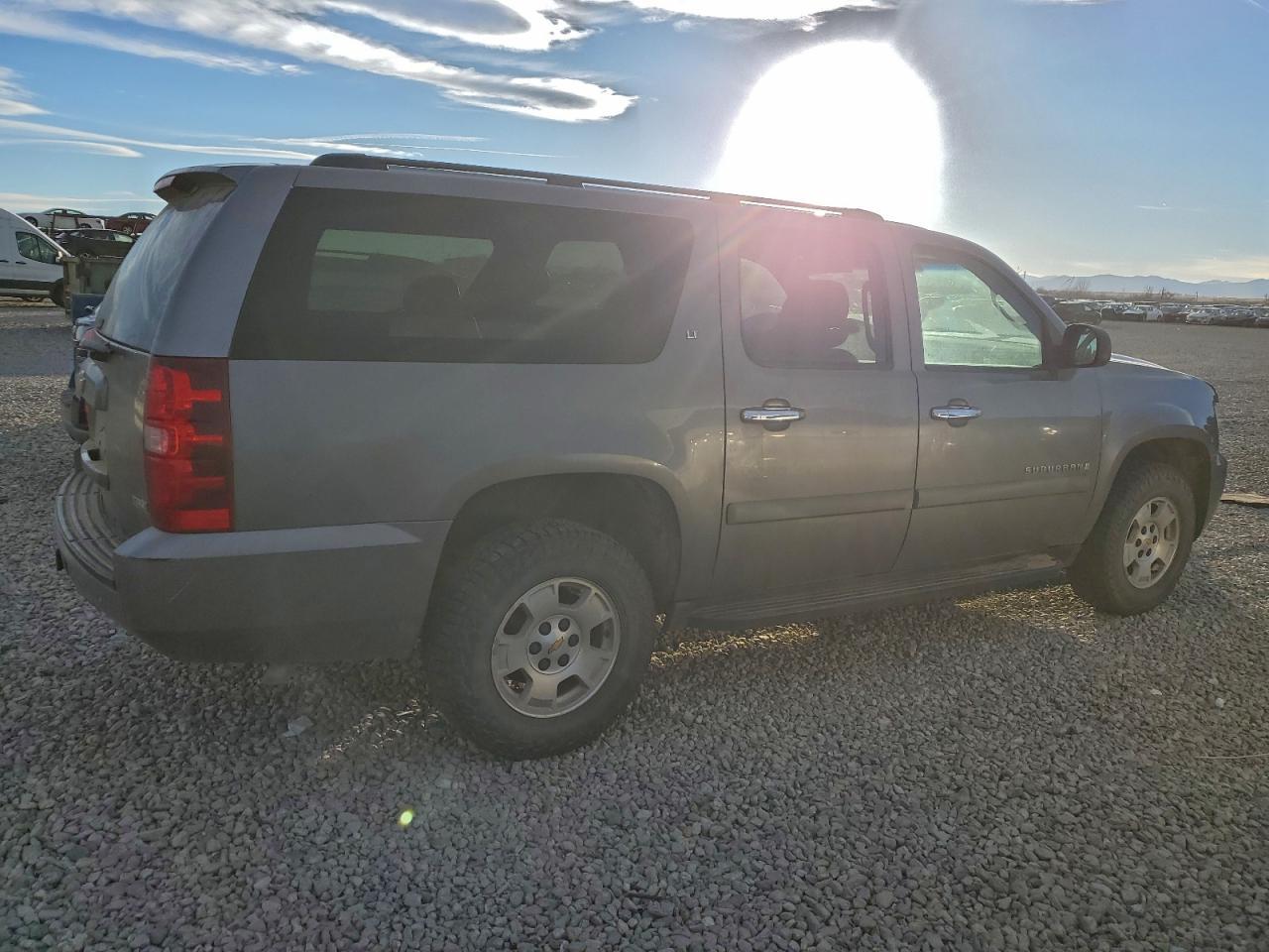 2008 Chevrolet Suburban K1500 Ls - Фото 3
