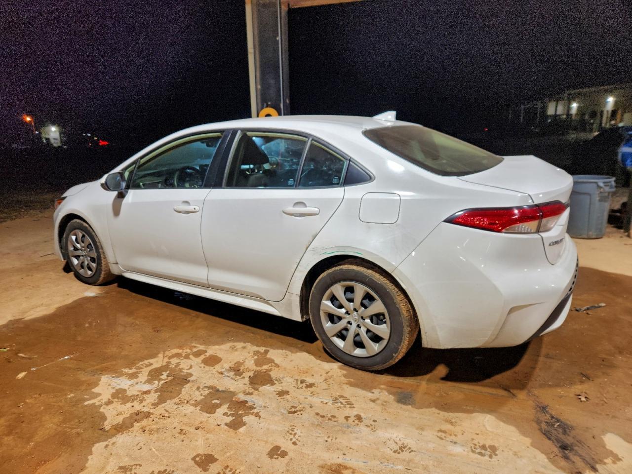 2022 Toyota Corolla Le - Фото 2