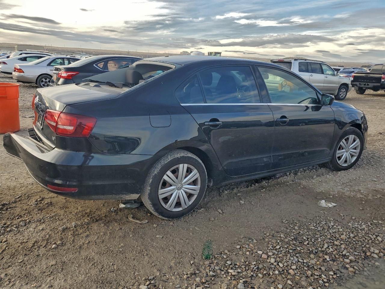 2017 Volkswagen Jetta - Фото 3