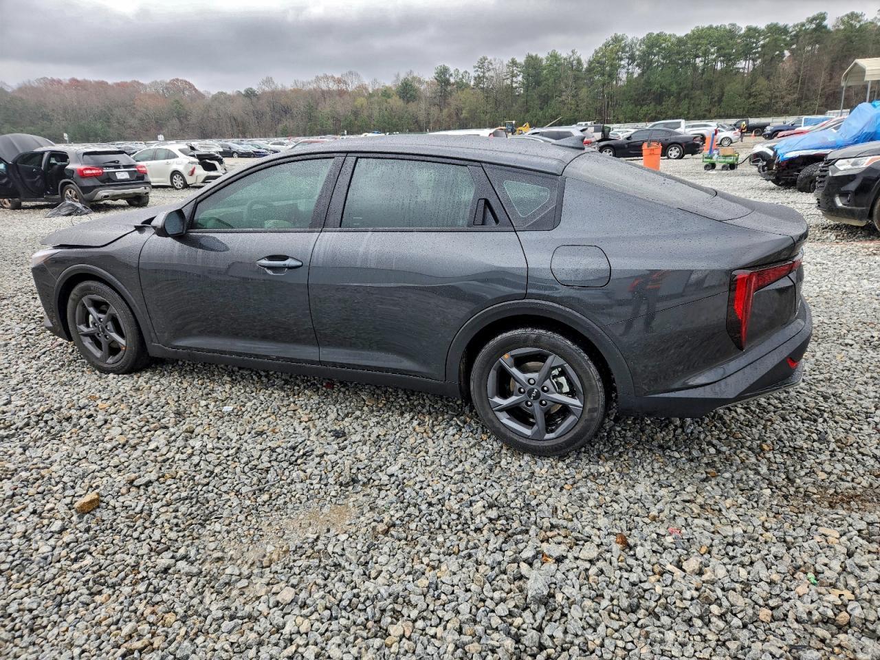 2025 Kia K4 Lx - Image 2