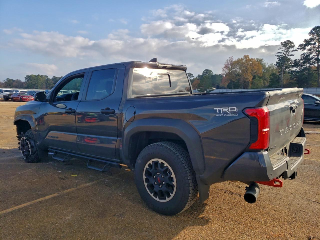 2024 Toyota Tacoma Double Cab - Image 2
