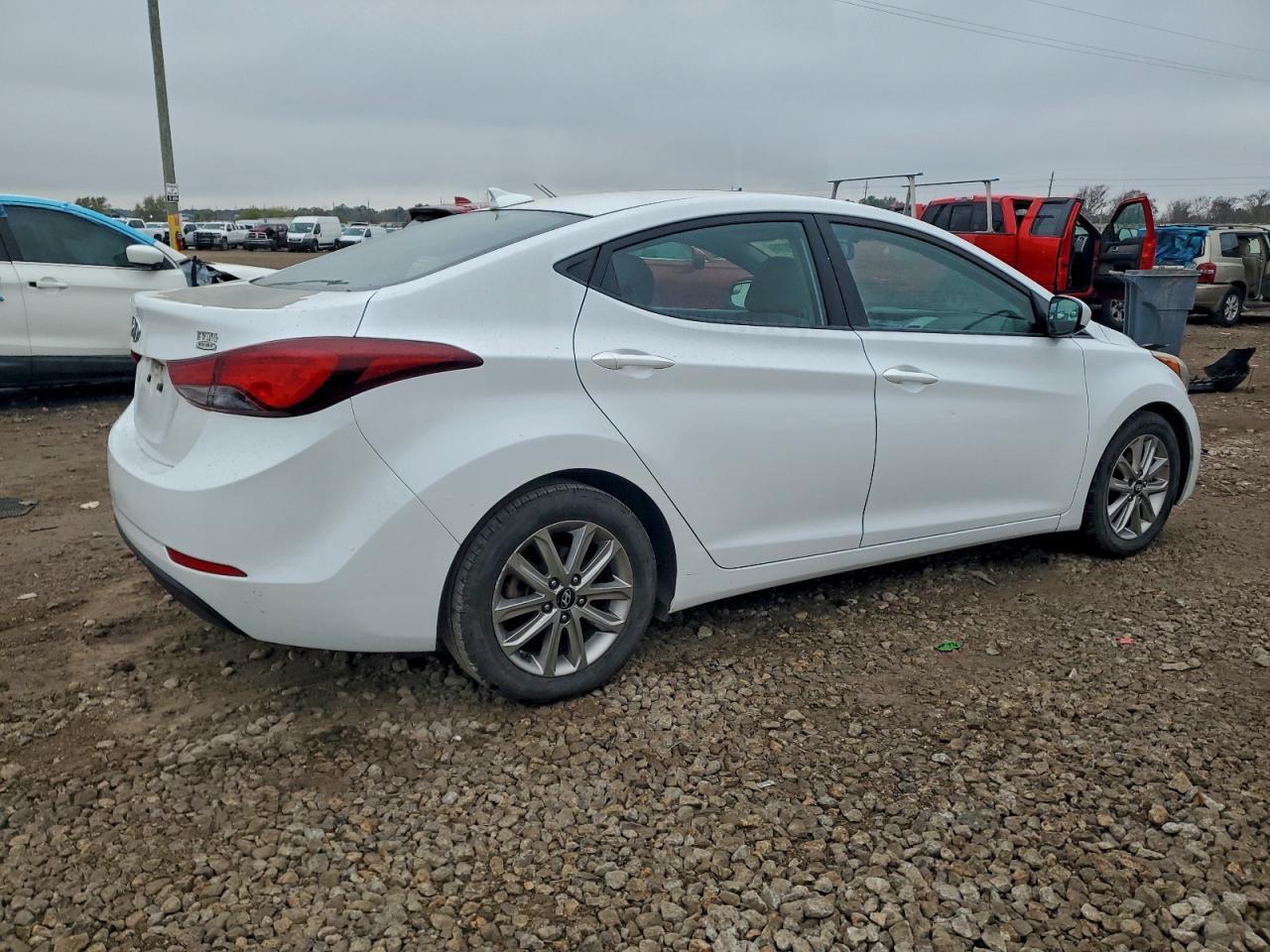 2016 Hyundai Elantra Se - Image 3