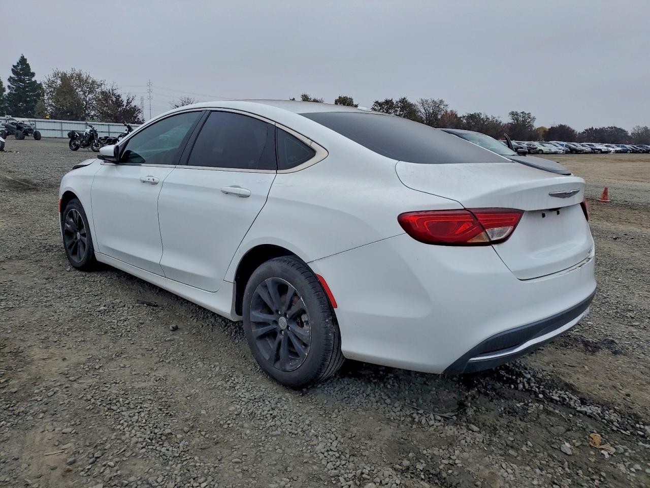 2016 Chrysler 200 Limited - Image 2